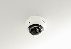 防犯カメラで24時間監視